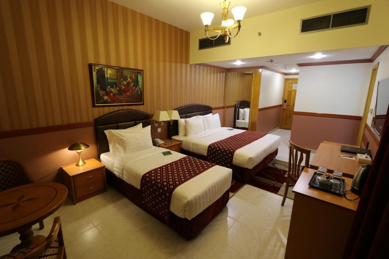 New California Hotel Дубай Екстер'єр фото