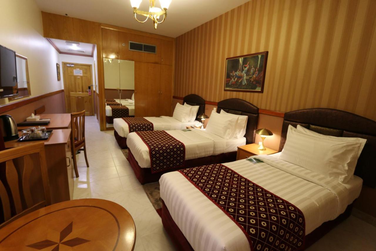 New California Hotel Дубай Екстер'єр фото