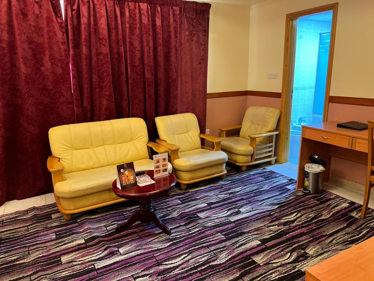 New California Hotel Дубай Екстер'єр фото